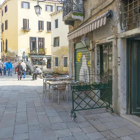 Ponte Del Megio דירה *